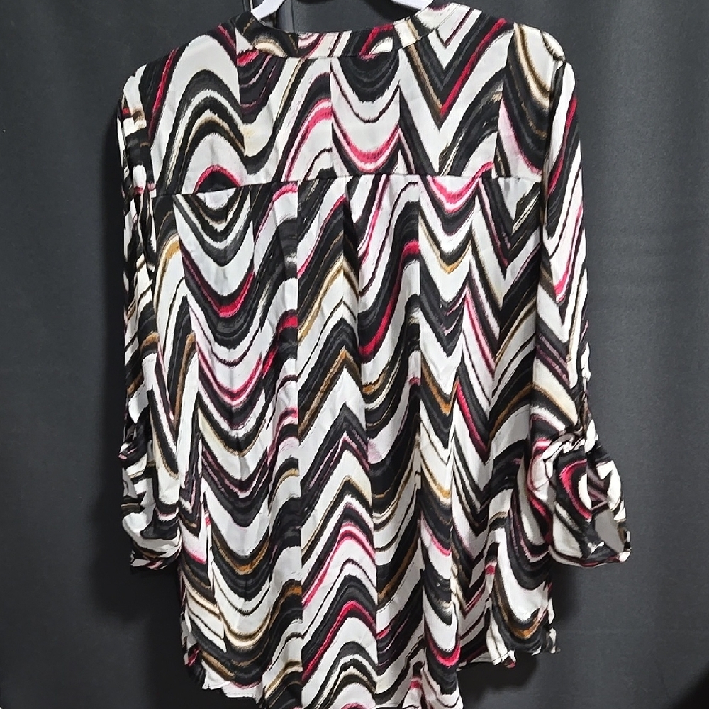 Women's Multicolor Patterned Top - Picture 5 of 5